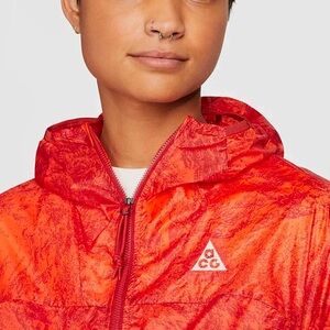 Nike ACG CINDER CONE Red Windbreaker Jacket women’s XL
